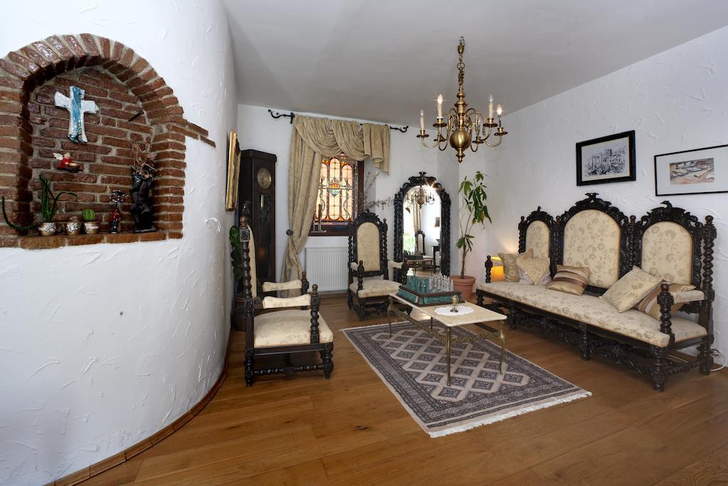 Villa Castello Rausch Valkarin Ngoại thất bức ảnh