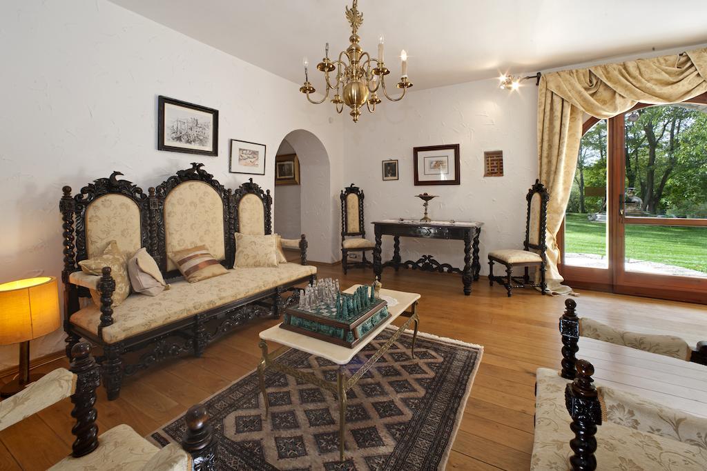 Villa Castello Rausch Valkarin Ngoại thất bức ảnh