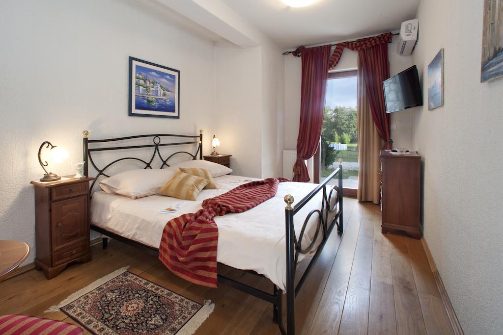 Villa Castello Rausch Porec Phòng bức ảnh